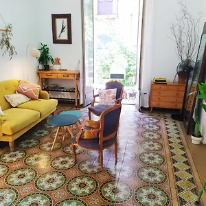 https://suite-con-salon-privado-en-la-rambla.topcostabravahotels.com