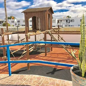 https://apartamento-aguazul-puerto-del-carmen.in-canary-islands.com